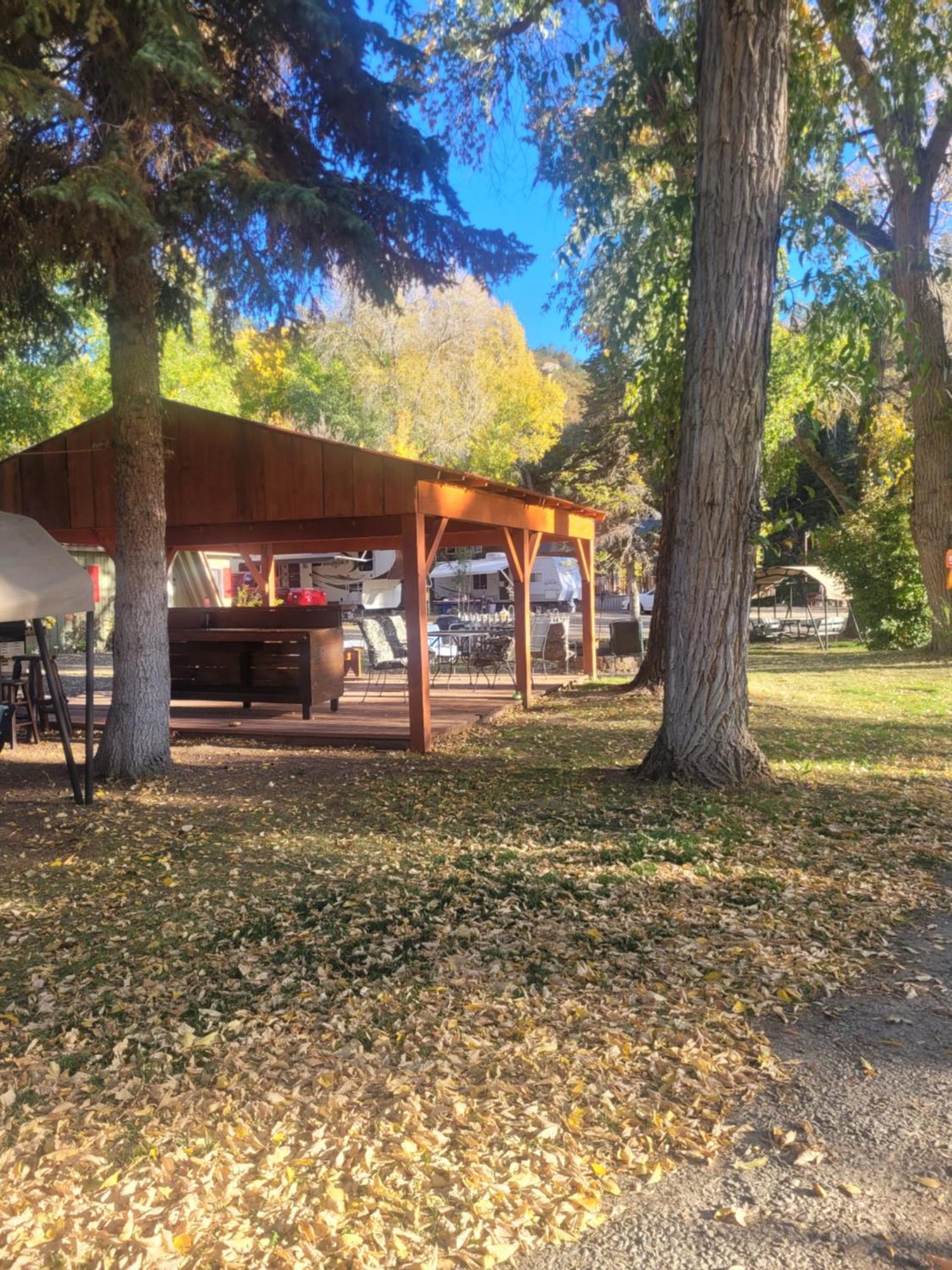 Outpost Motel On The River Dolores 외부 사진